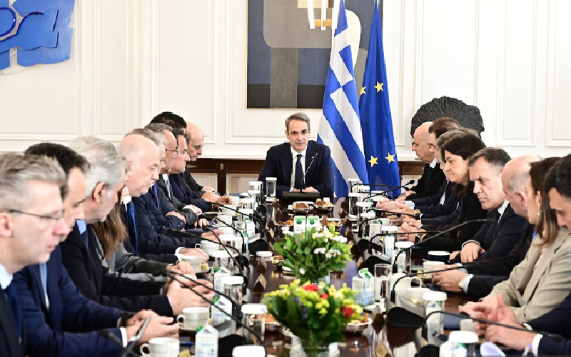 Ανασχηματισμός, μια ακόμη κακοπαιγμένη παράσταση του Μητσοτάκη