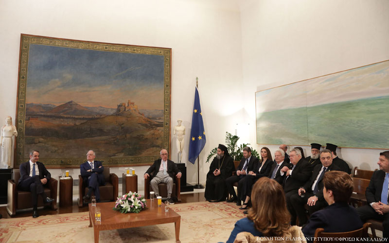Βουλευτές και εκπρόσωποι των «ΣΠΑΡΤΙΑΤΩΝ» τιμούν την 25η Μαρτίου καταθέτοντας στεφάνια σε όλη την Ελλάδα
